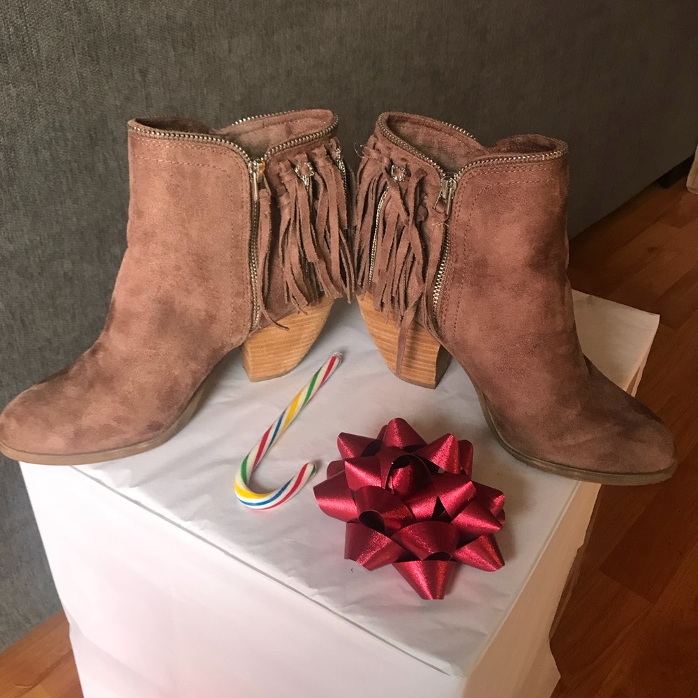 Not Rated booties size 7.5